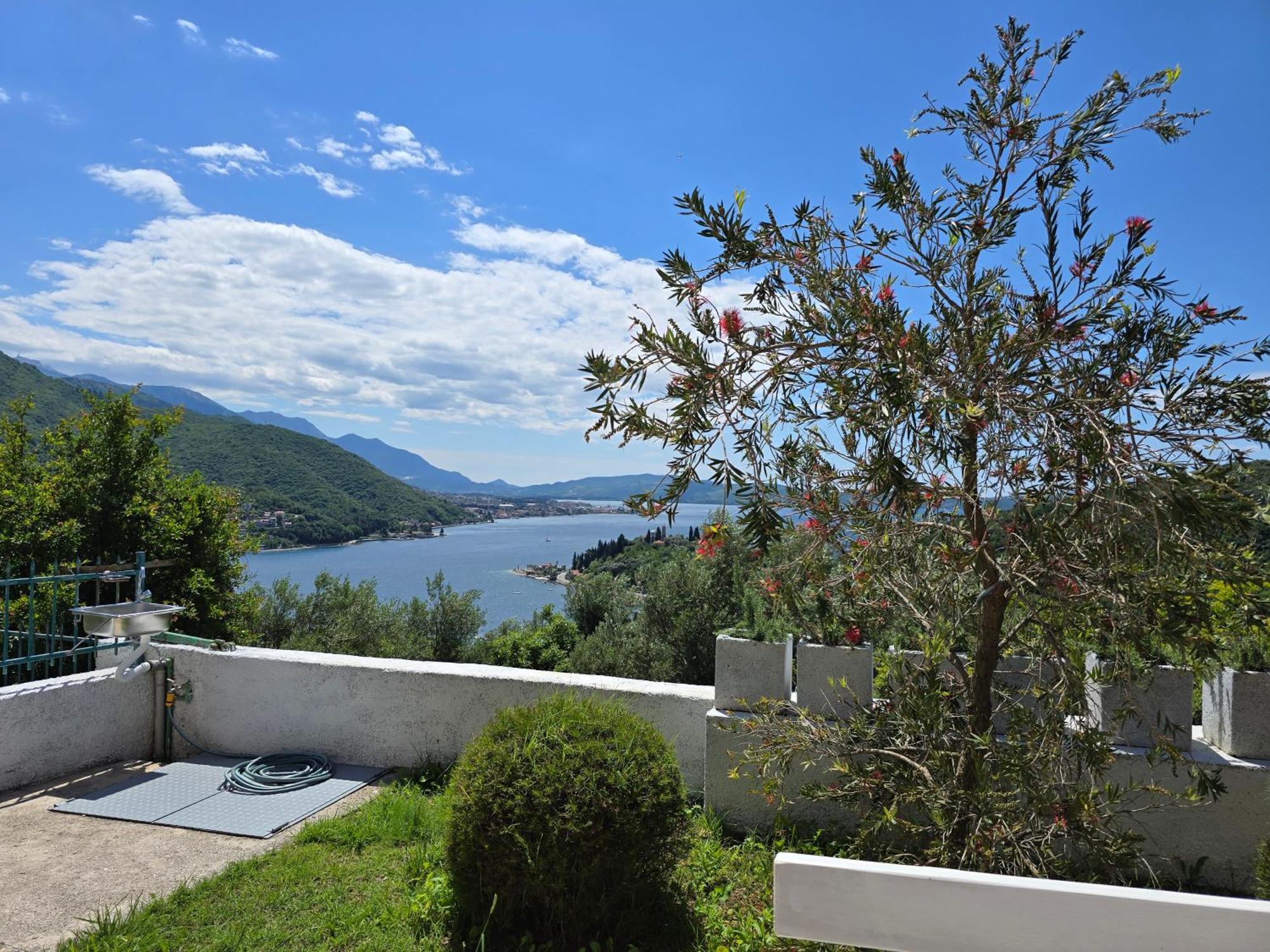 Holiday Home Sunny Hill Kamenari Exterior foto